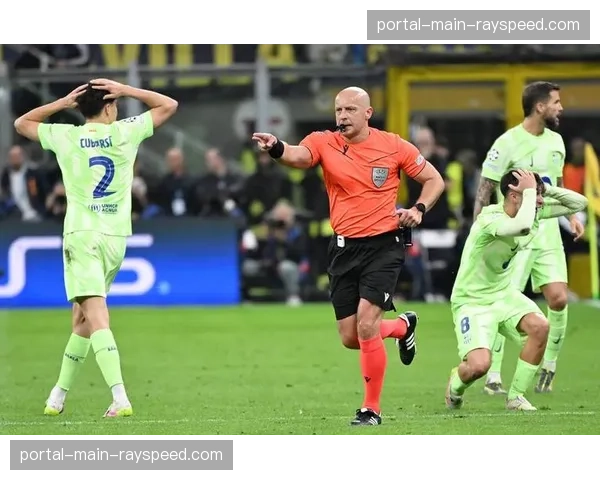 欧足联裁判委员会公布四分之一决赛首回合裁判名单，聚焦争议判罚。