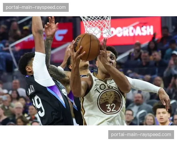 赛前最后训练，美国队重点演练突破左投的战术