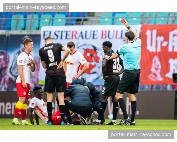 深度复盘：RB莱比锡高位逼抢战术如何被斯图加特快速反击击溃