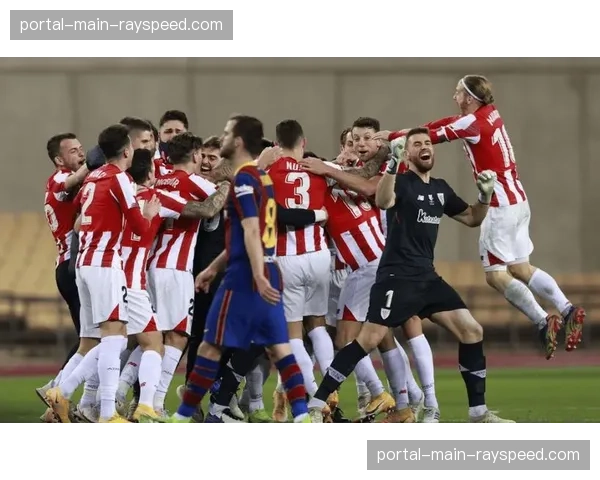 欧冠半决赛首回合：巴塞罗那主场加时33-31险胜基尔，莱昂纳德独砍9分